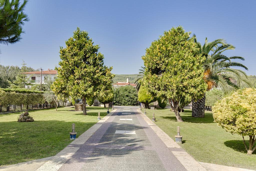 Villa Nefeli - Akti Salonikiou A Agios Nikolaos  Exterior photo