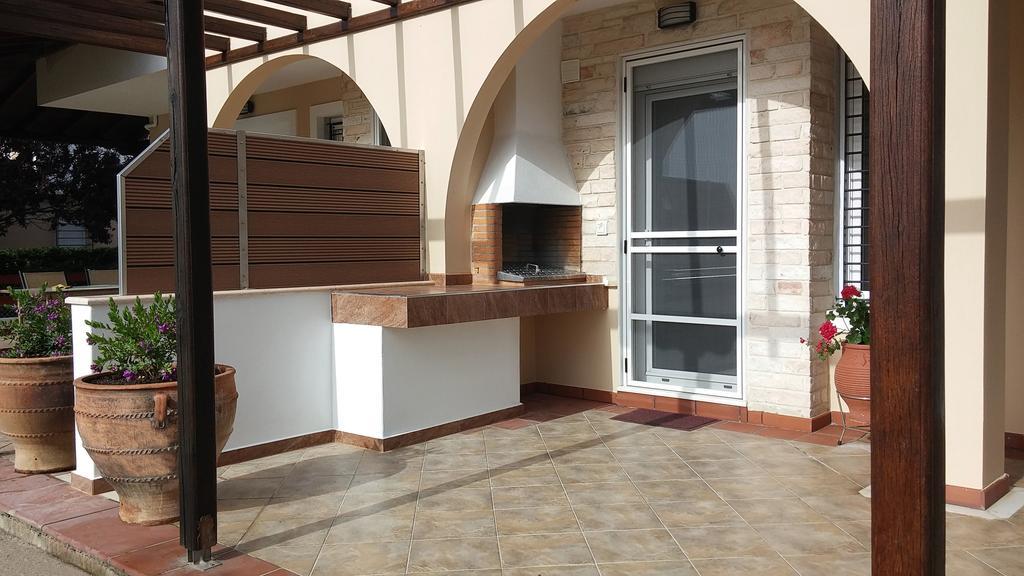 Villa Nefeli - Akti Salonikiou A Agios Nikolaos  Exterior photo